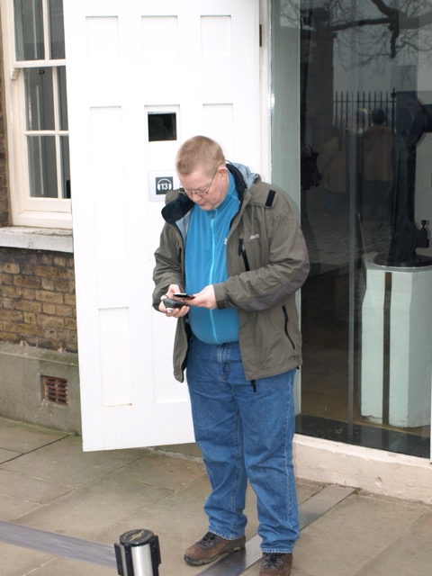 Hvorfor står det ikke 00.00 på min GPS??